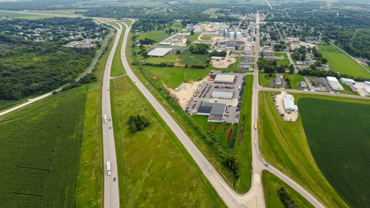 Google Pine Island Data Center, a photo of the site